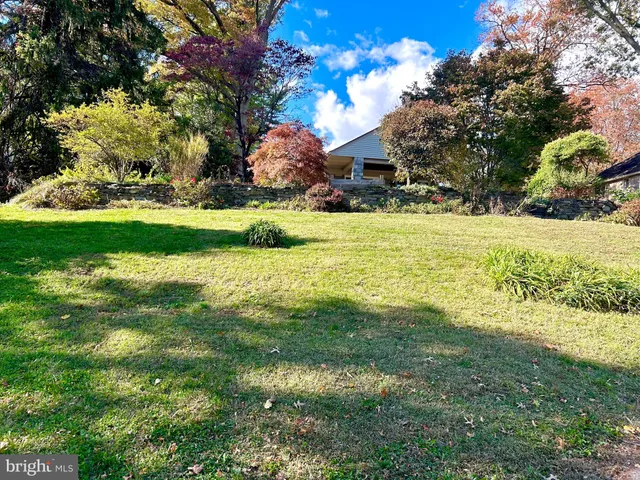 $369,900 | 203 Hillside Terrace, York, PA 17408