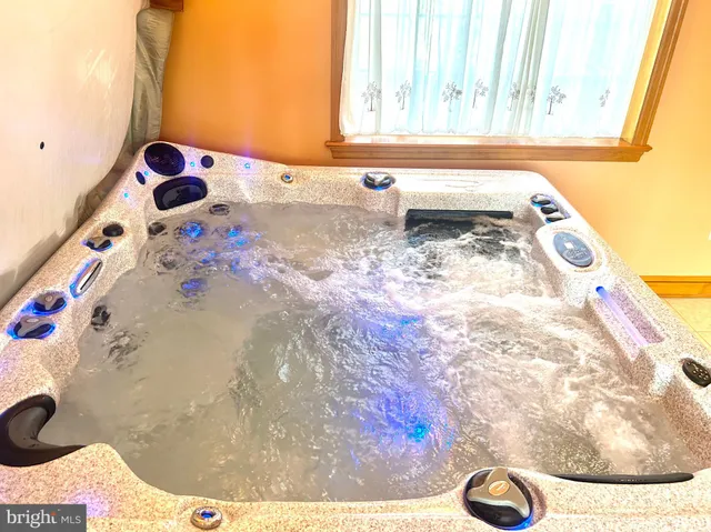 $369,900 | 203 Hillside Terrace, York, PA 17408