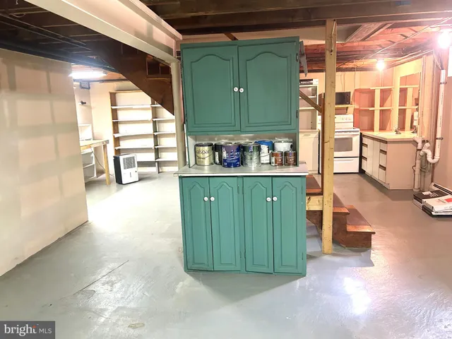 $369,900 | 203 Hillside Terrace, York, PA 17408