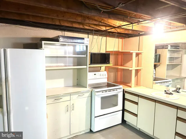 $369,900 | 203 Hillside Terrace, York, PA 17408