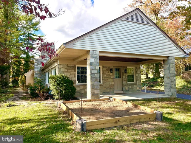 $369,900 | 203 Hillside Terrace, York, PA 17408