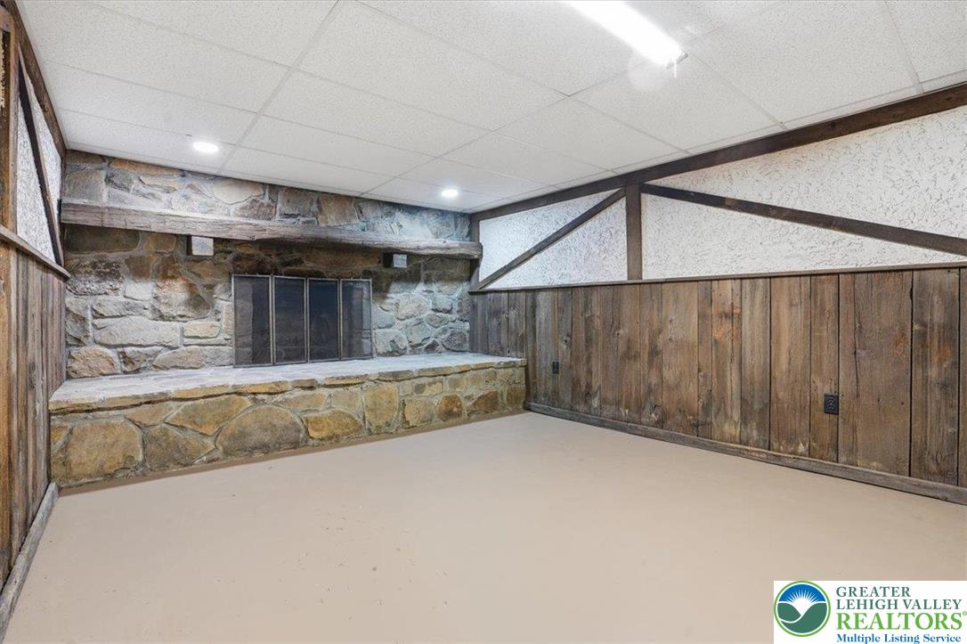 401 Highland Hill Road Jim Thorpe, PA 18235 - Photo 39 of 71 Wood burning fireplace