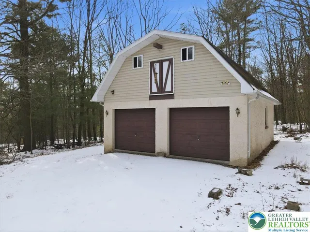$349,000 | 401 Highland Hill Road, Jim Thorpe, PA 18235