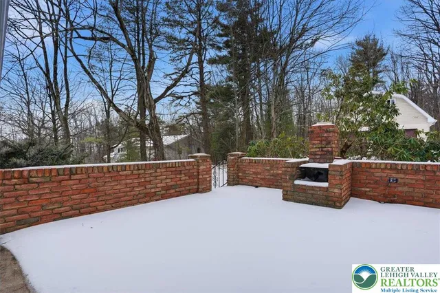 $349,000 | 401 Highland Hill Road, Jim Thorpe, PA 18235