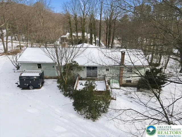 $349,000 | 401 Highland Hill Road, Jim Thorpe, PA 18235