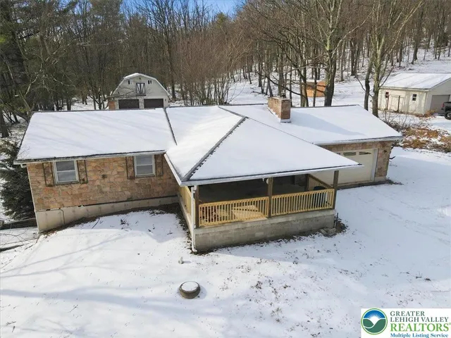 $349,000 | 401 Highland Hill Road, Jim Thorpe, PA 18235