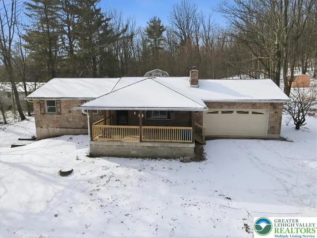 $349,000 | 401 Highland Hill Road, Jim Thorpe, PA 18235