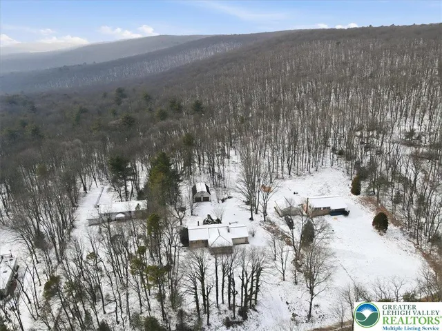 $349,000 | 401 Highland Hill Road, Jim Thorpe, PA 18235