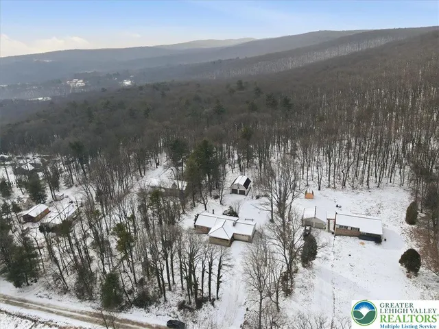 $349,000 | 401 Highland Hill Road, Jim Thorpe, PA 18235