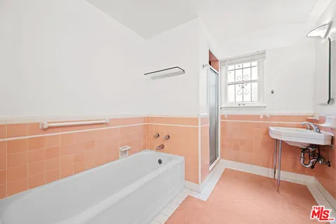 $2,375,000 | 361 North Mansfield Avenue, Los Angeles, CA 90036