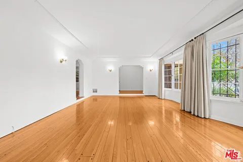 $2,375,000 | 361 North Mansfield Avenue, Los Angeles, CA 90036