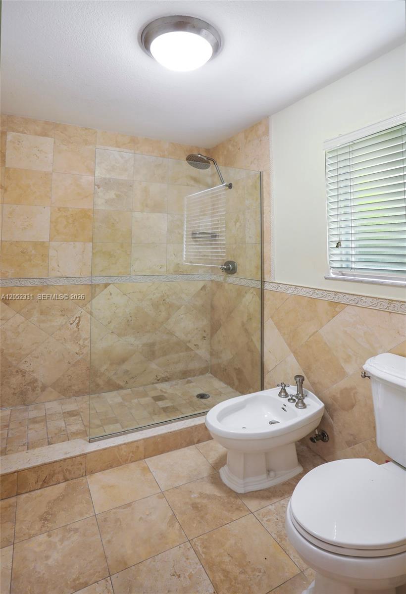 8870 Southwest 86th Street Miami, FL 33173 - Photo 33 of 44