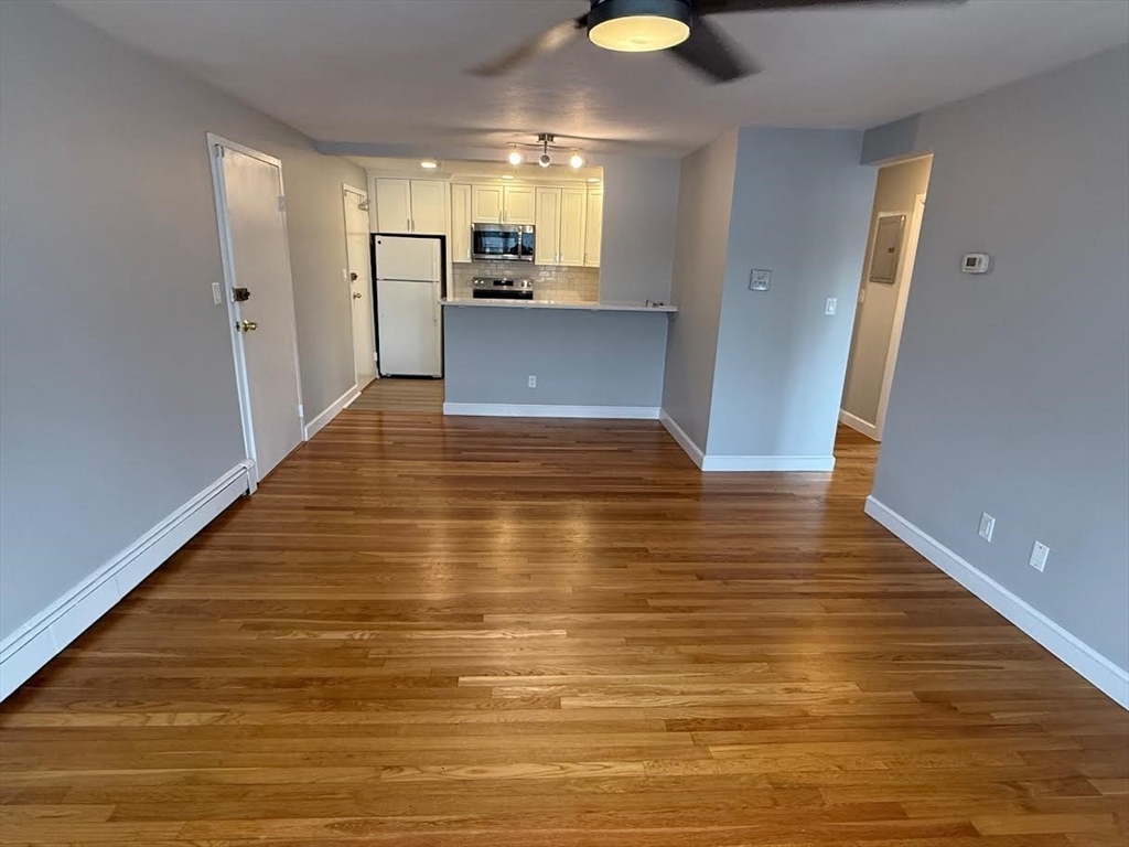 21 Warren Street, Unit 24 Waltham, MA 02453 - Photo 3 of 17