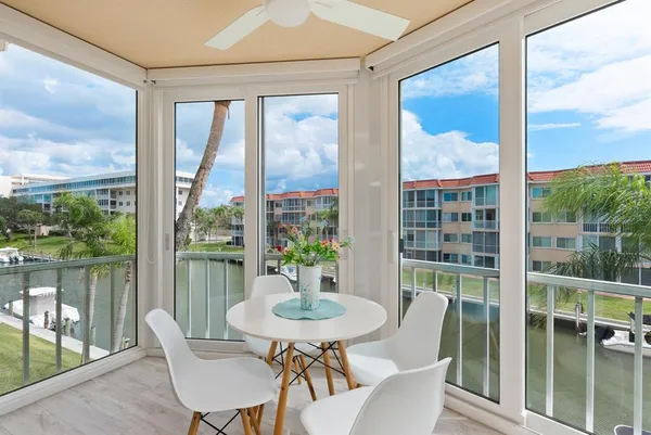 $419,000 | 1250 North Portofino Drive, Unit 304, Sarasota, FL 34242