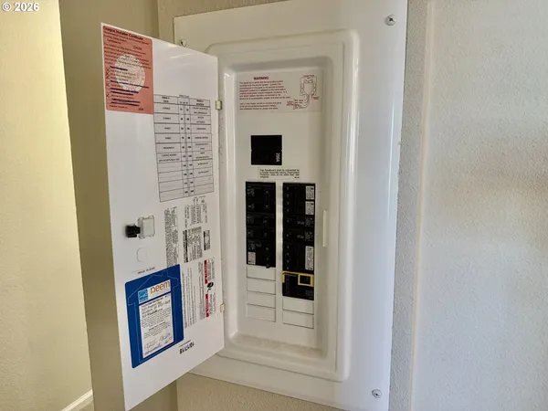 $339,000 | 15851 Sunset Strip, Brookings, OR 97415