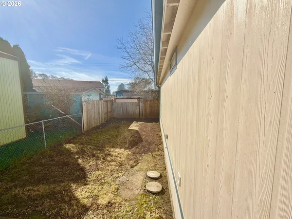 $339,000 | 15851 Sunset Strip, Brookings, OR 97415