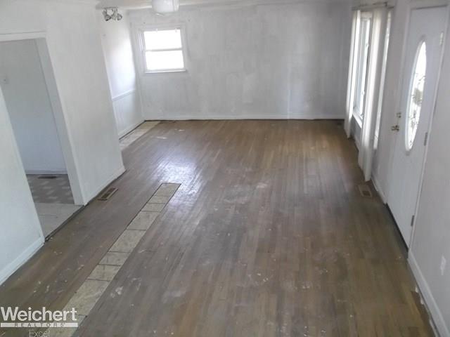 47535 Roland Street Utica, MI 48317 - Photo 9 of 26 31296593-8.JPG