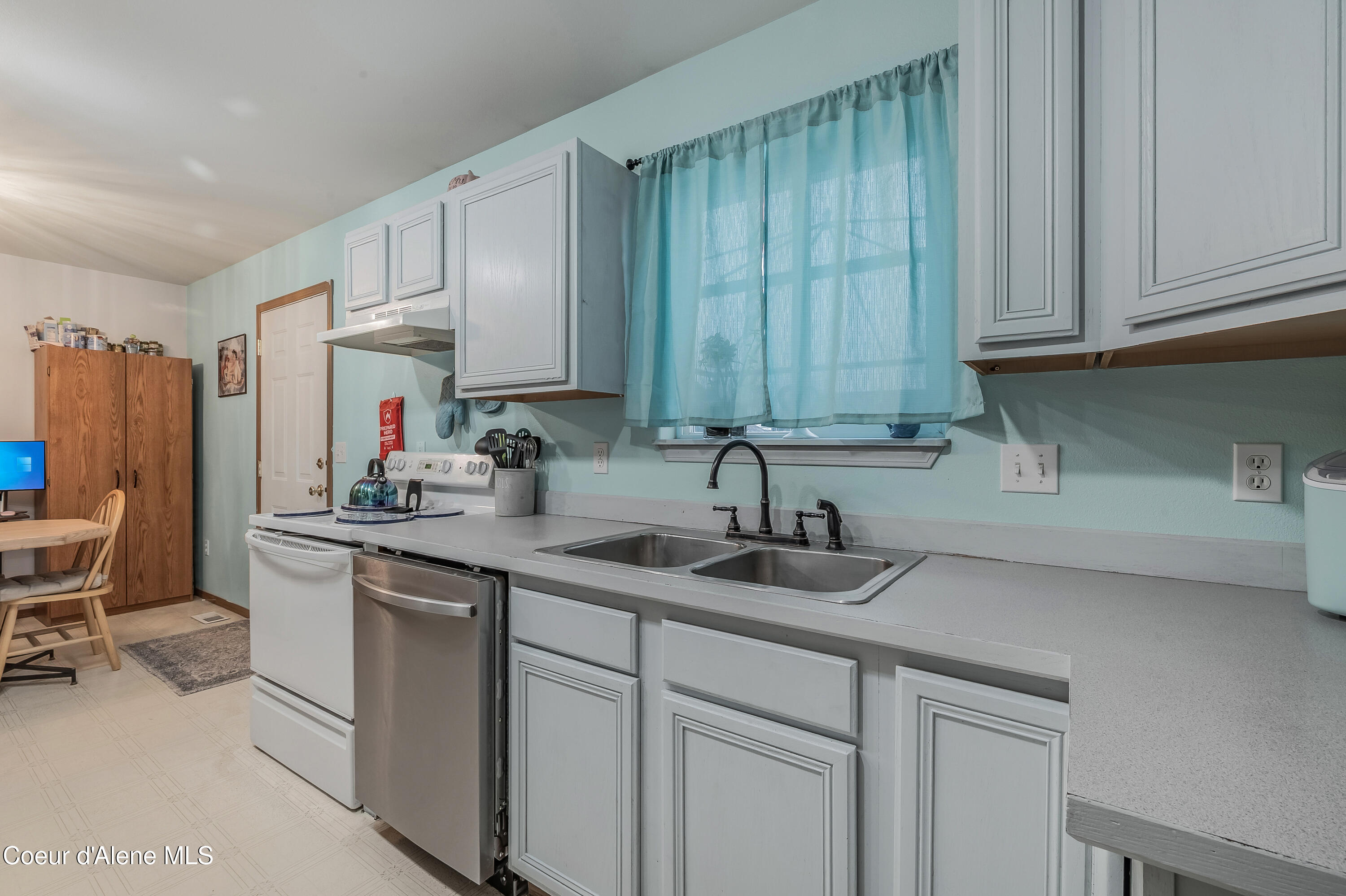 7530 West Meadow Lark Lane Rathdrum, ID 83858 - Photo 9 of 28 --9.jpg-FULL