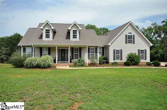 108 Commodore Drive Duncan, SC 29334 - Photo 1 of 25 Gallery Image 1