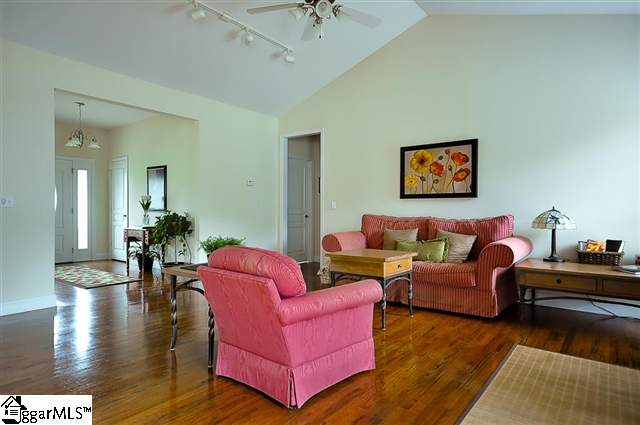 108 Commodore Drive Duncan, SC 29334 - Photo 6 of 25 Gallery Image 6