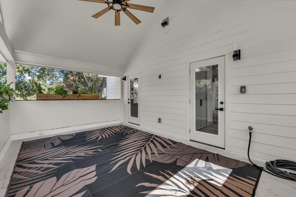 718 Tyler Street Waco, TX 76704 - Photo 32 of 39 a bedroom with a bed and a window