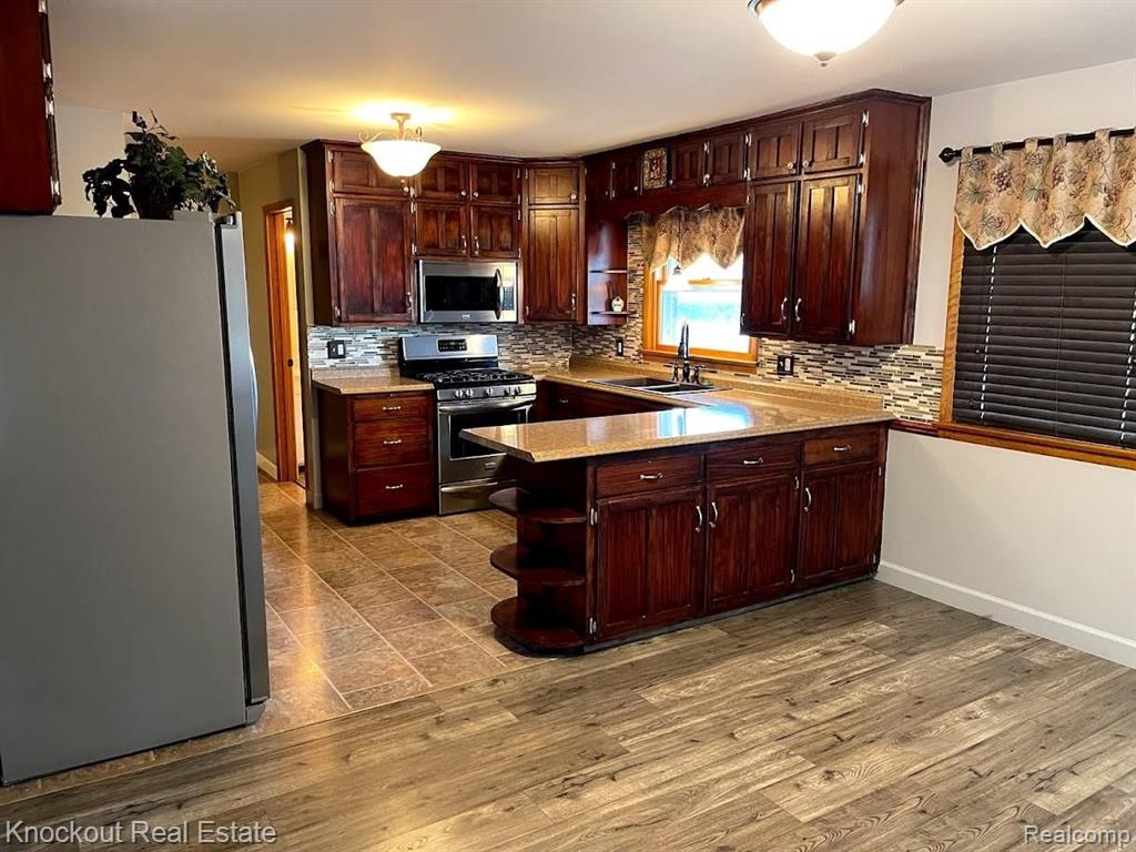 4988 Hart Road Frankenmuth, MI 48734 - Photo 5 of 19