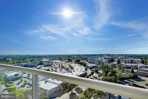 $589,000 | 5750 Bou Avenue, Unit 1501, Rockville, MD 20852