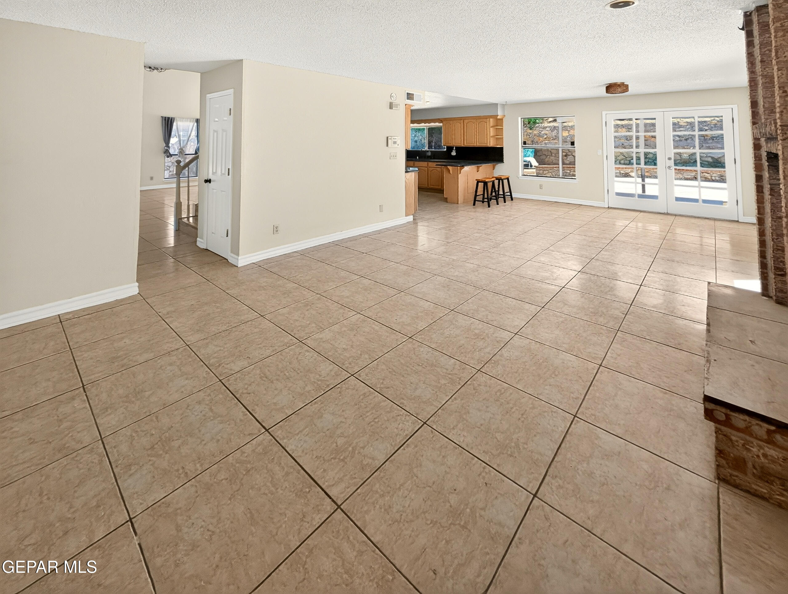 808 Rotterdam Way El Paso, TX 79912 - Photo 17 of 43 028_PXL_20260622_175542694