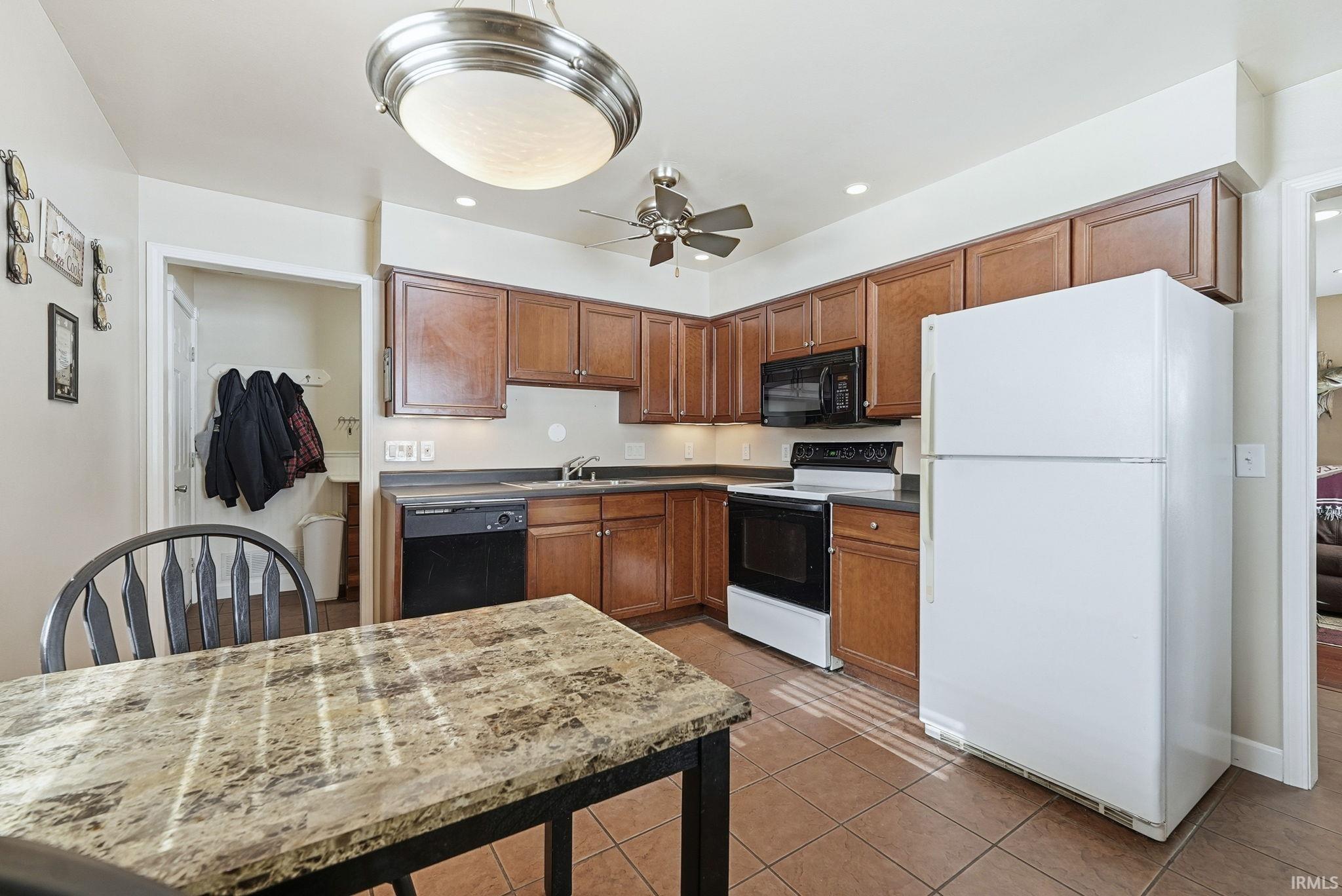 7525 Brookward Pass Fort Wayne, IN 46835 - Photo 16 of 25