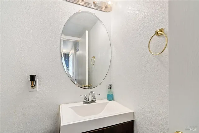 $368,000 | 502 Daniels Avenue, Vallejo, CA 94590