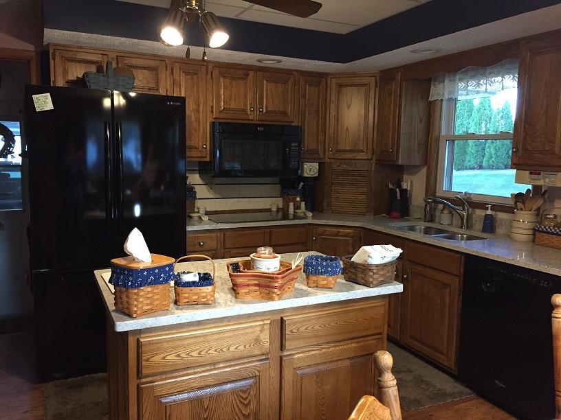 3232 Derr Road Springfield, OH 45503 - Photo 3 of 17