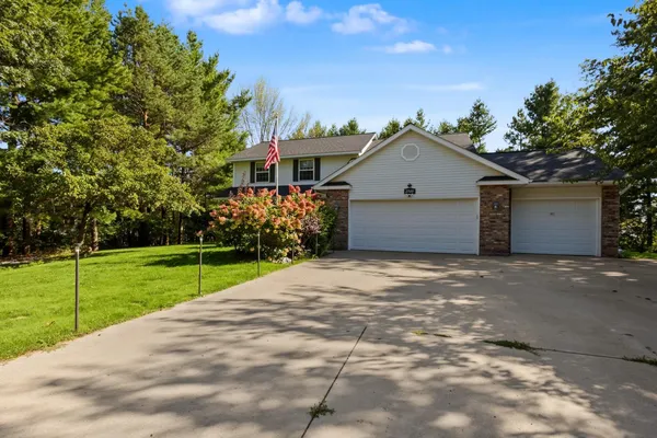 $479,000 | 2340 Ok Bluff Circle, Plover, WI 54467