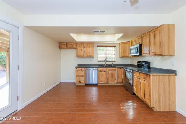 $460,000 | 1813 East Ellis Drive, Tempe, AZ 85283