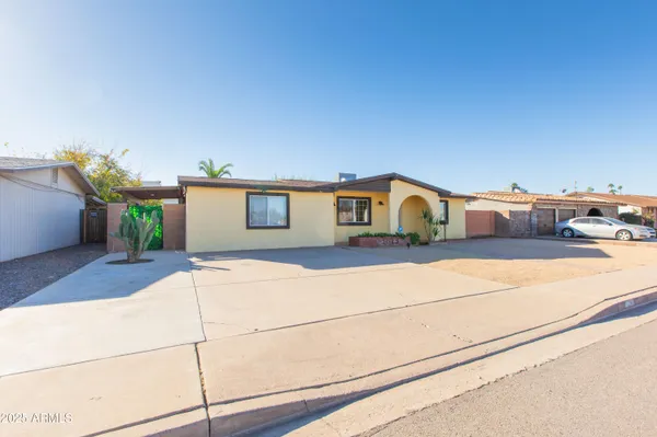 $460,000 | 1813 East Ellis Drive, Tempe, AZ 85283