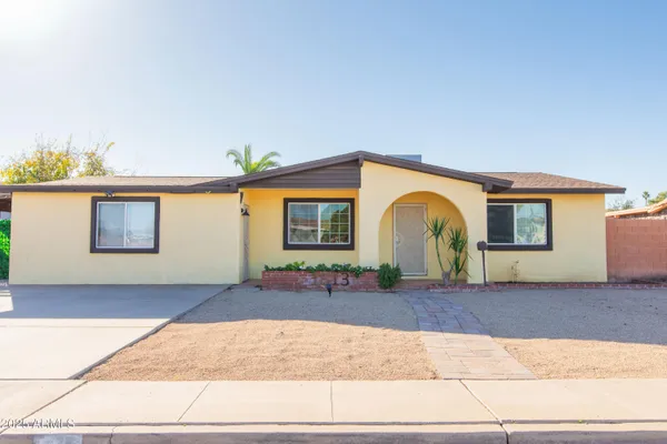 $460,000 | 1813 East Ellis Drive, Tempe, AZ 85283