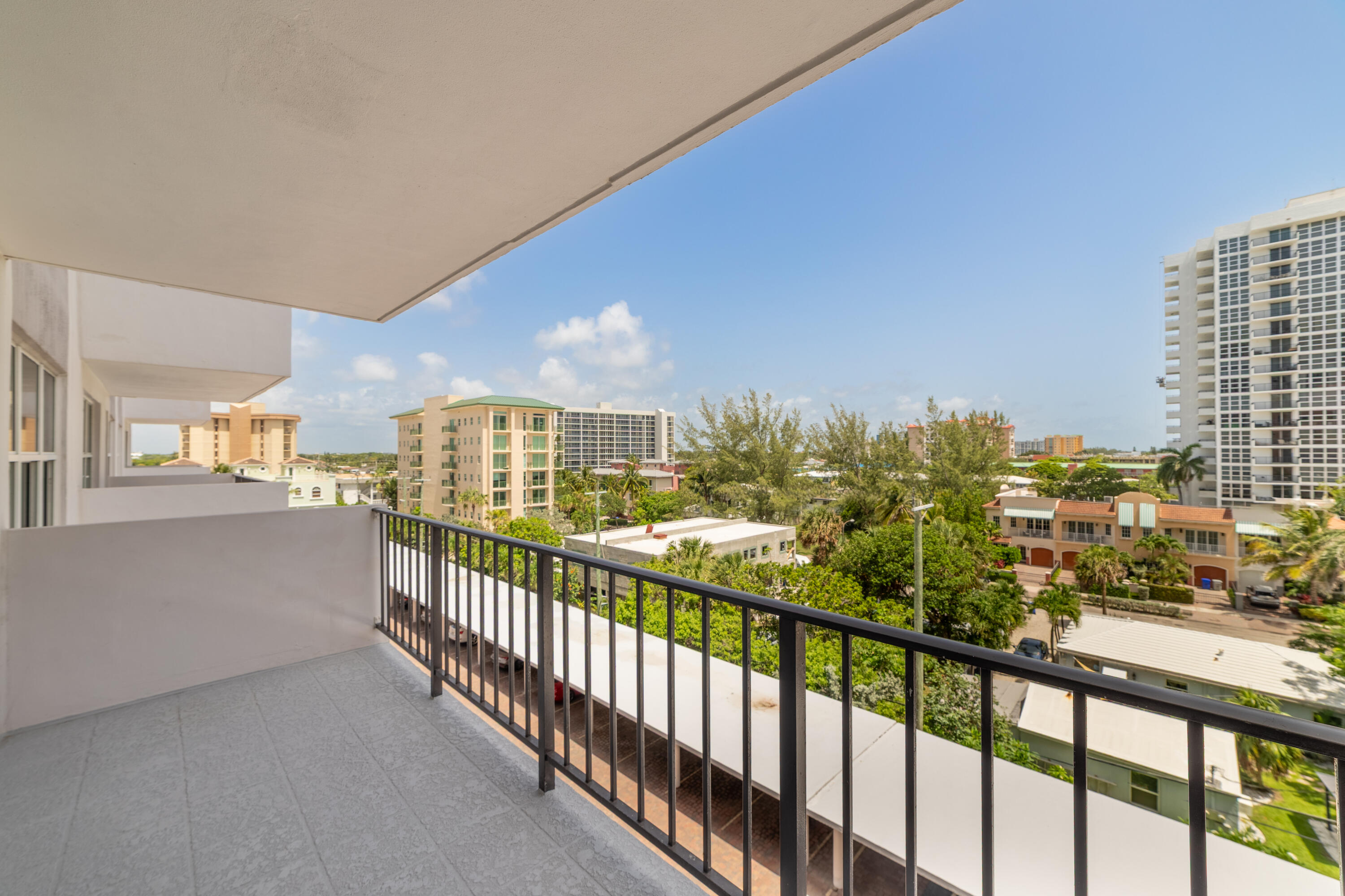 405 North Ocean Boulevard, Unit 507 Pompano Beach, FL 33062 - Photo 32 of 38 a view of city from a balcony