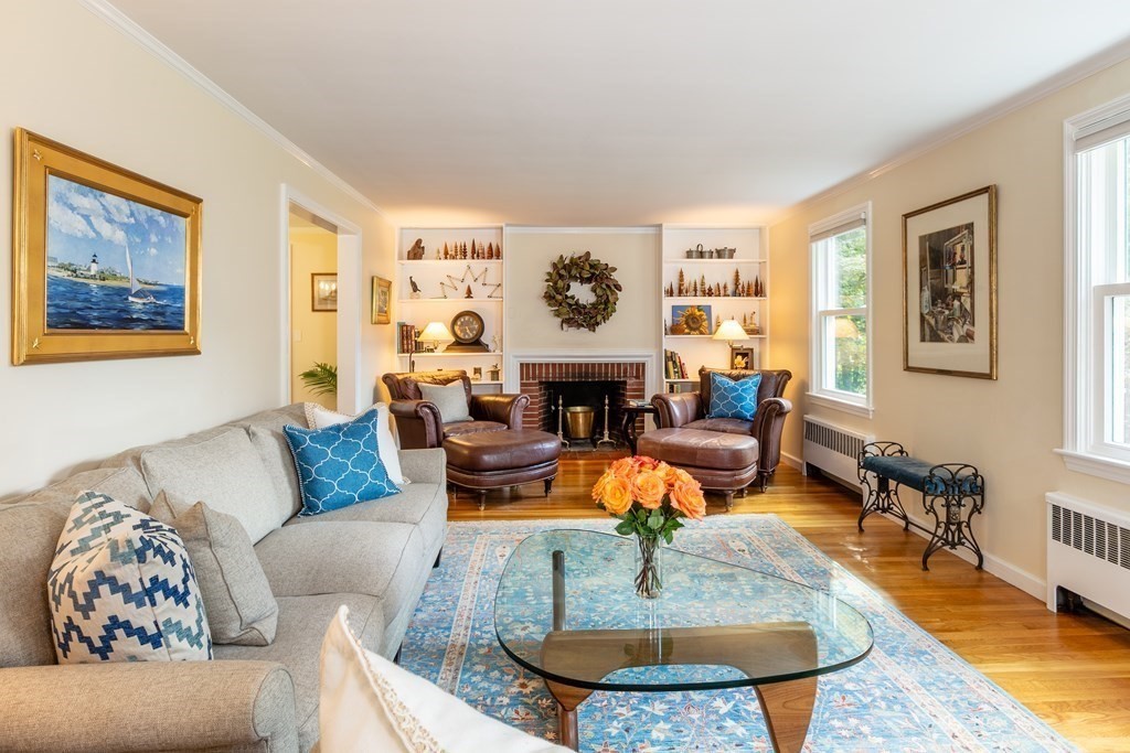 130 Martin Road Concord, MA 01742 - Photo 3 of 31