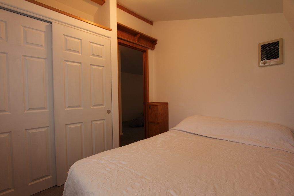 15812 East Oregon Road Elk, WA 99009 - Photo 14 of 20