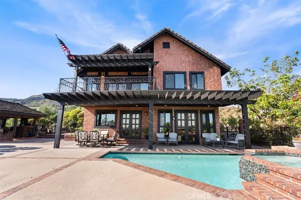 $3,995,000 | 834 Moorside Drive, Glendale, CA 91207
