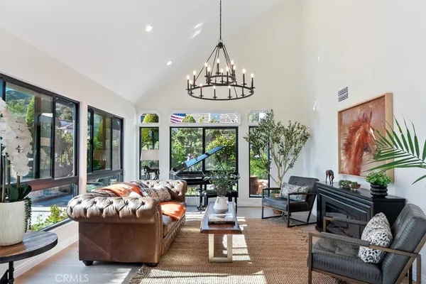 $3,995,000 | 834 Moorside Drive, Glendale, CA 91207