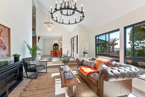 $3,995,000 | 834 Moorside Drive, Glendale, CA 91207