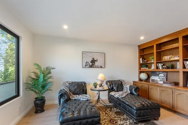 $3,995,000 | 834 Moorside Drive, Glendale, CA 91207
