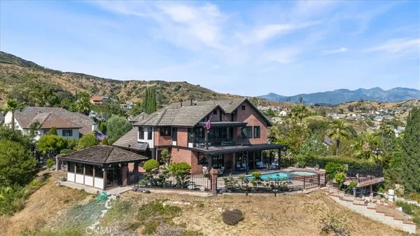$3,995,000 | 834 Moorside Drive, Glendale, CA 91207