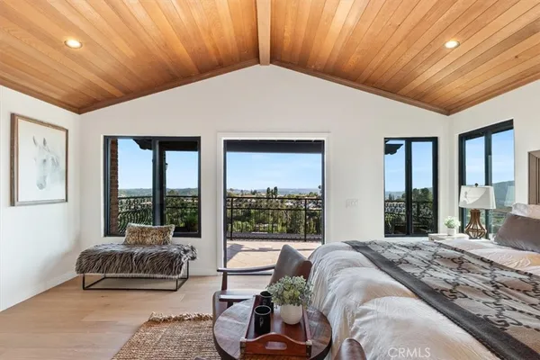 $3,995,000 | 834 Moorside Drive, Glendale, CA 91207
