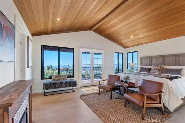 $3,995,000 | 834 Moorside Drive, Glendale, CA 91207