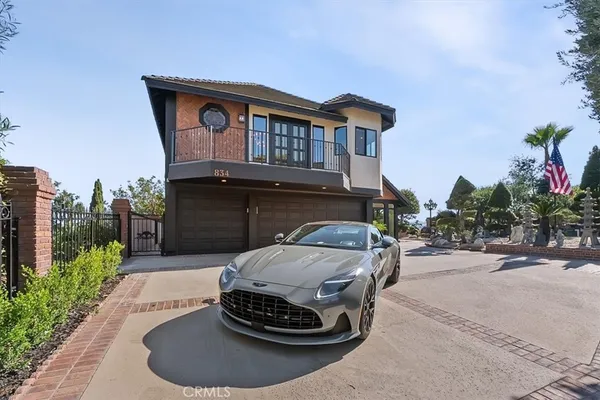 $3,995,000 | 834 Moorside Drive, Glendale, CA 91207