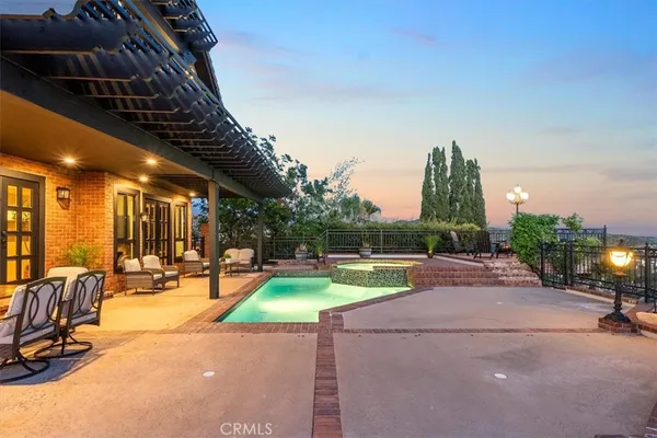 $3,995,000 | 834 Moorside Drive, Glendale, CA 91207