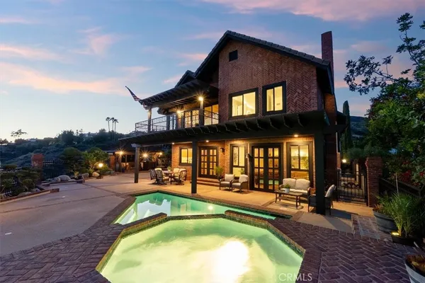 $3,995,000 | 834 Moorside Drive, Glendale, CA 91207