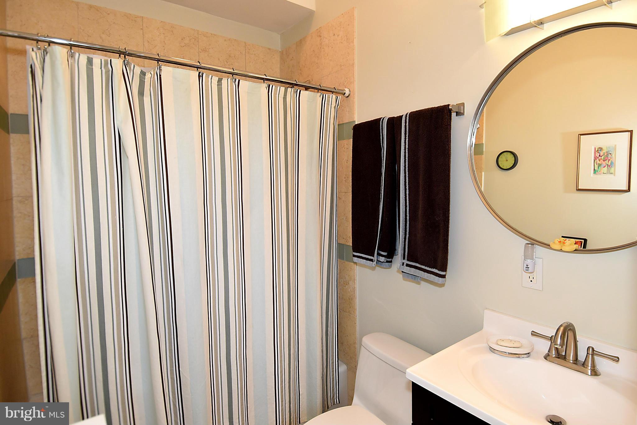 509 P Street Northwest, Unit 2 Washington, DC 20001 - Photo 12 of 30 Bath 1
