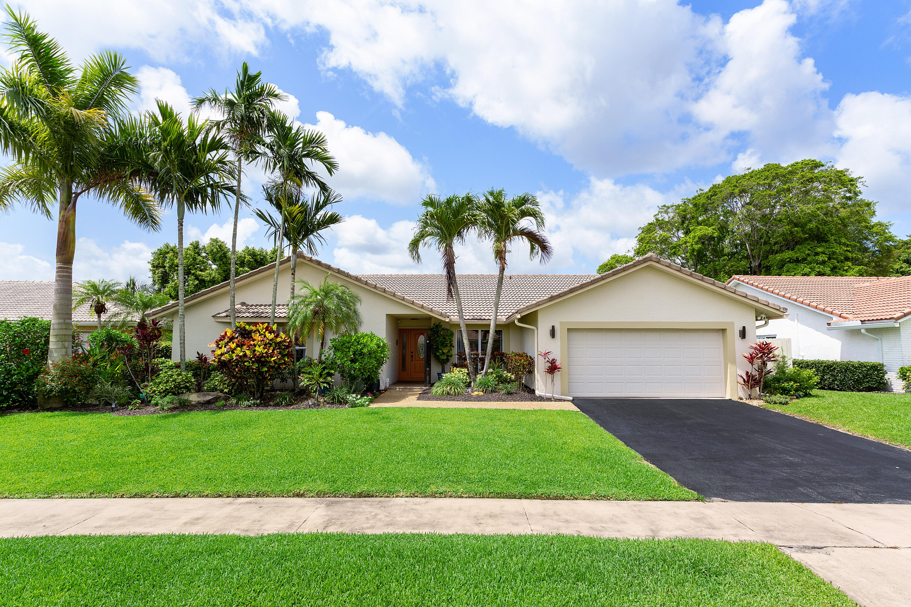 10094 Crosswind Road Boca Raton, FL 33498 - Photo 30 of 31 Front of House